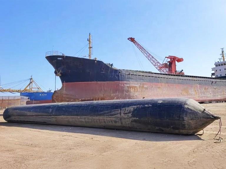 Zhonghaihang Marine Airbag Helps Ship Launching