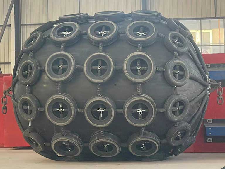 Como transportar e armazenar com segurança as defensas pneumáticas
