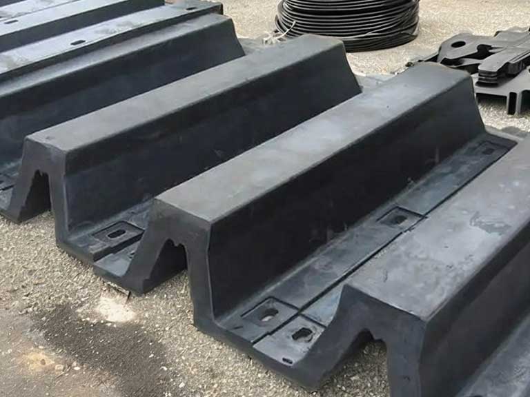 Fender Karet Tipe V